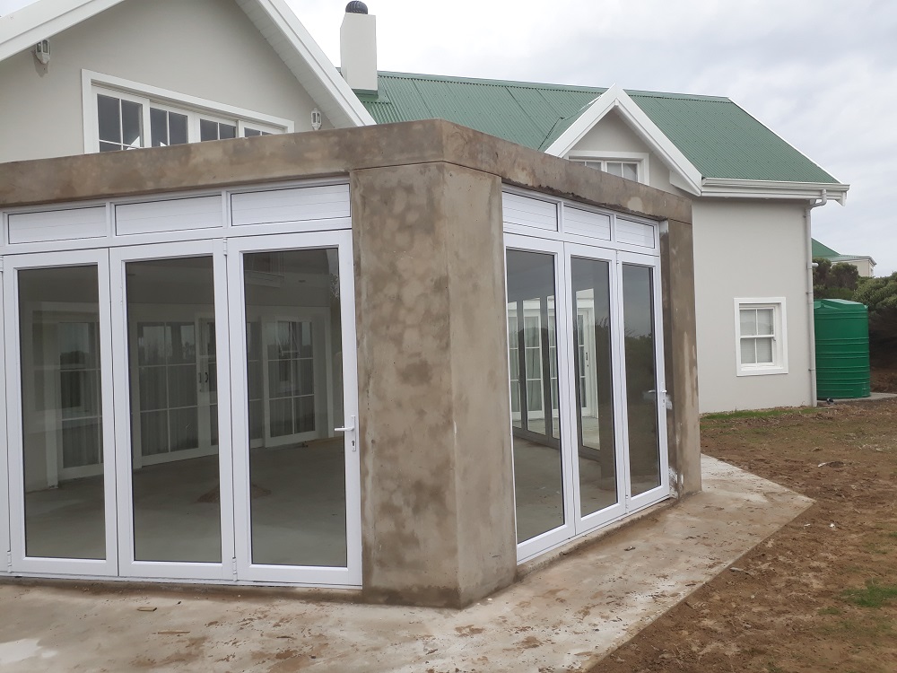 House of Glass & Aluminium