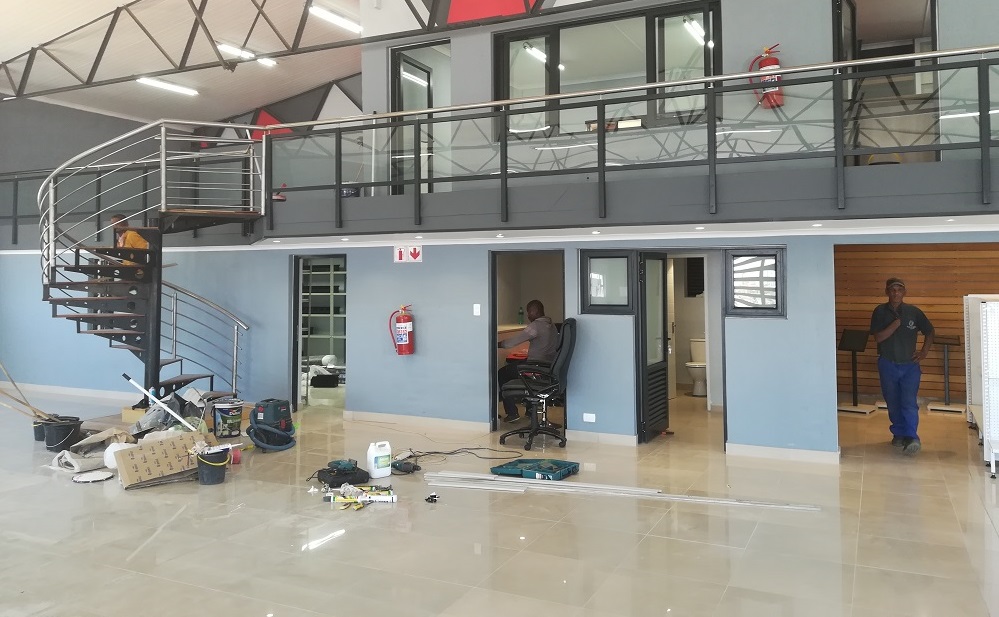 Servicing of Aluminium Doors & Windows